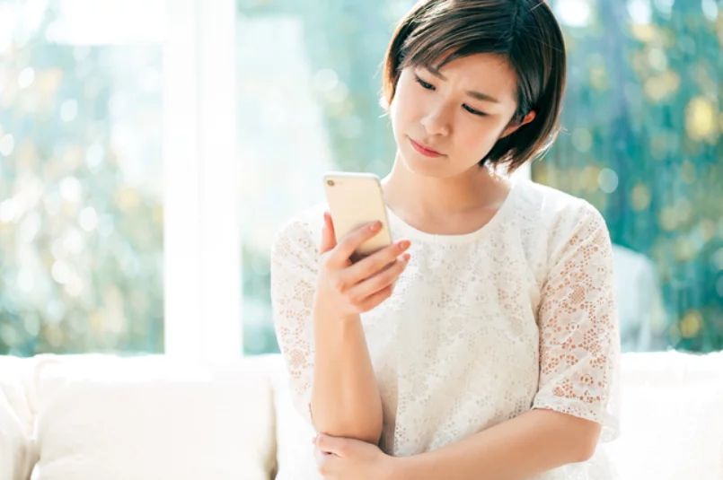 困っている女性